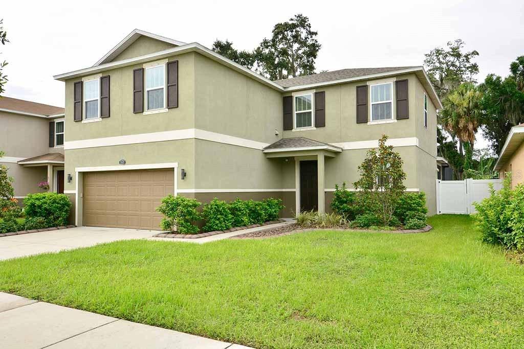 11631 Tangle Stone Dr., Gibsonton, FL 33534