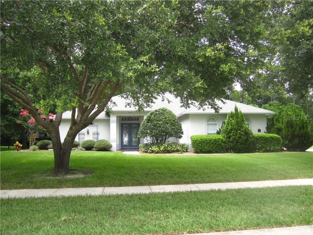 1532 Camphor Cove Dr., Lutz, FL 33549