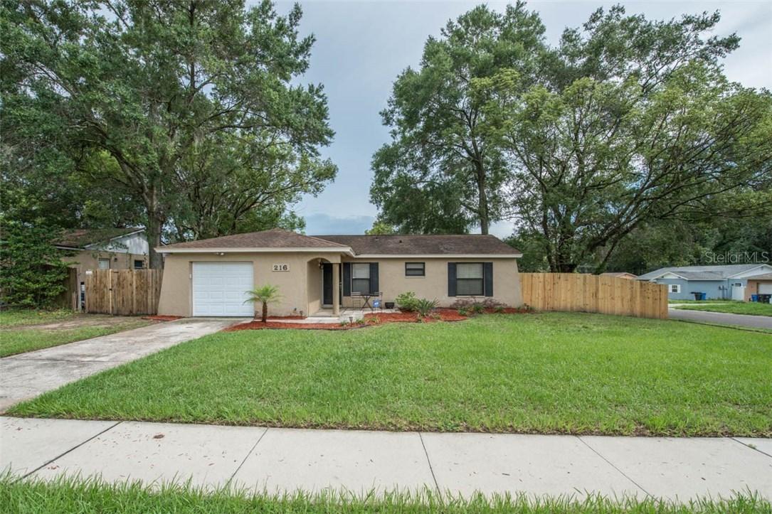 216 Ravenway Dr., Seffner, FL 33584