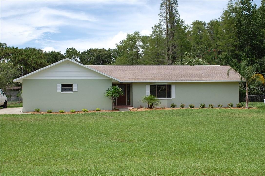 17933 Eagle Ln., Lutz, FL 33558
