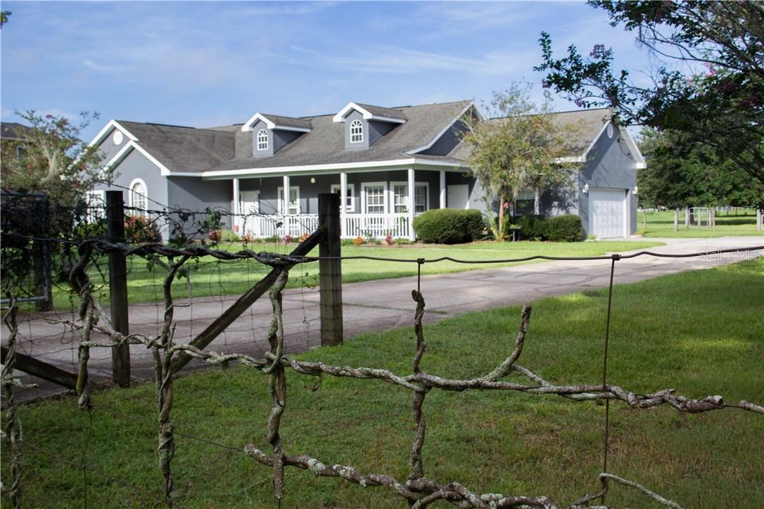 728 Deer Lake Dr., Lutz, FL 33548