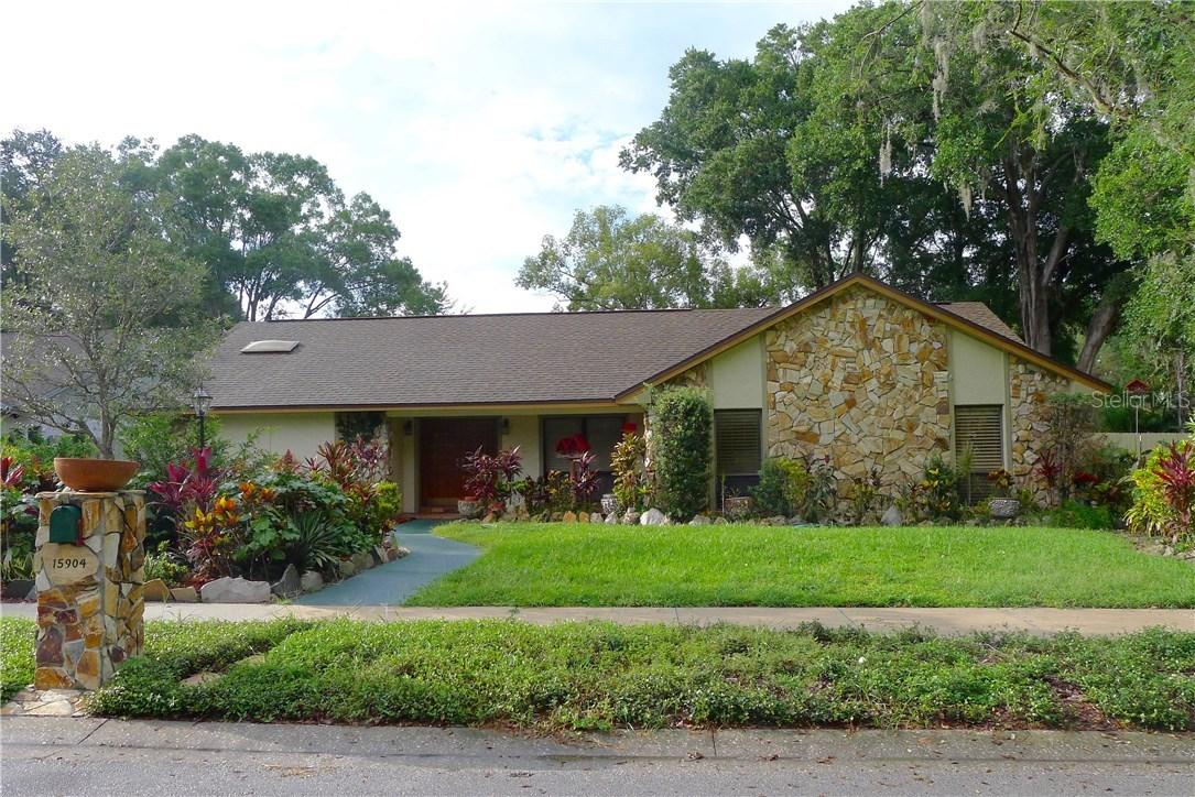 15904 Dover Cliffe Dr., Lutz, FL 33548