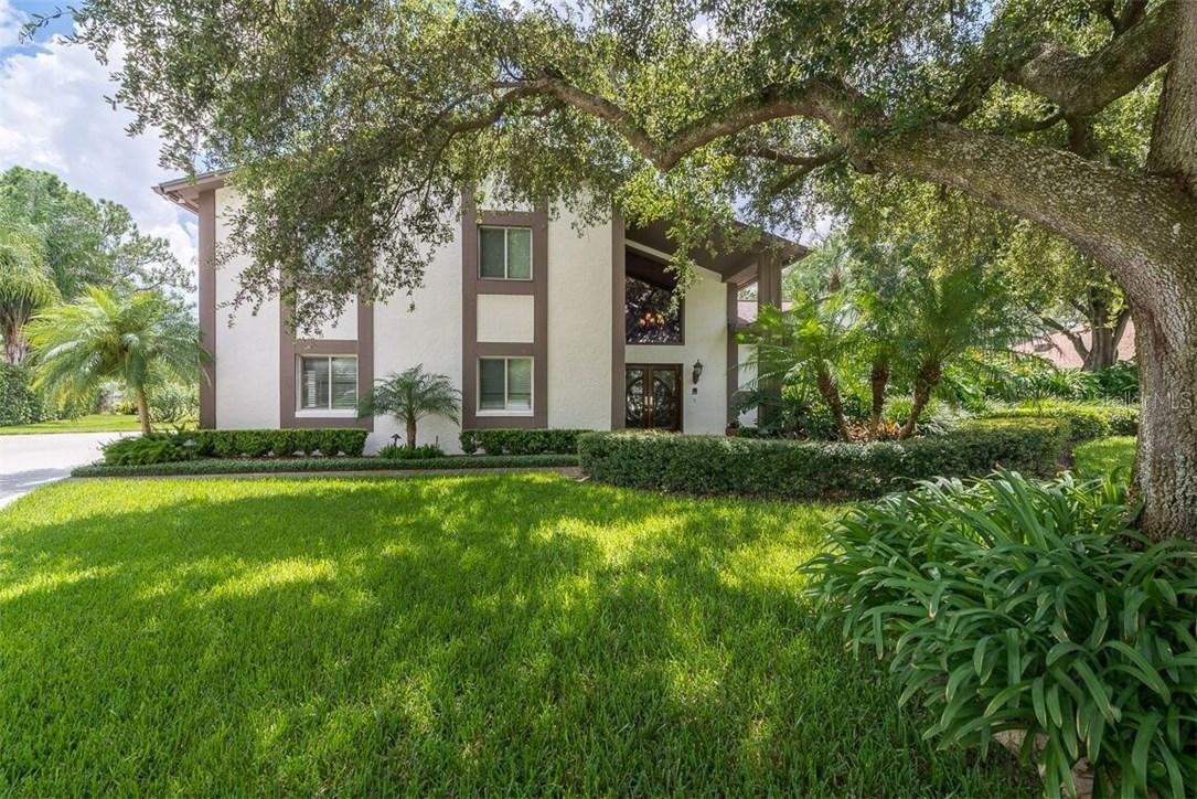 4404 Meadowwood Way, Tampa, FL 33618