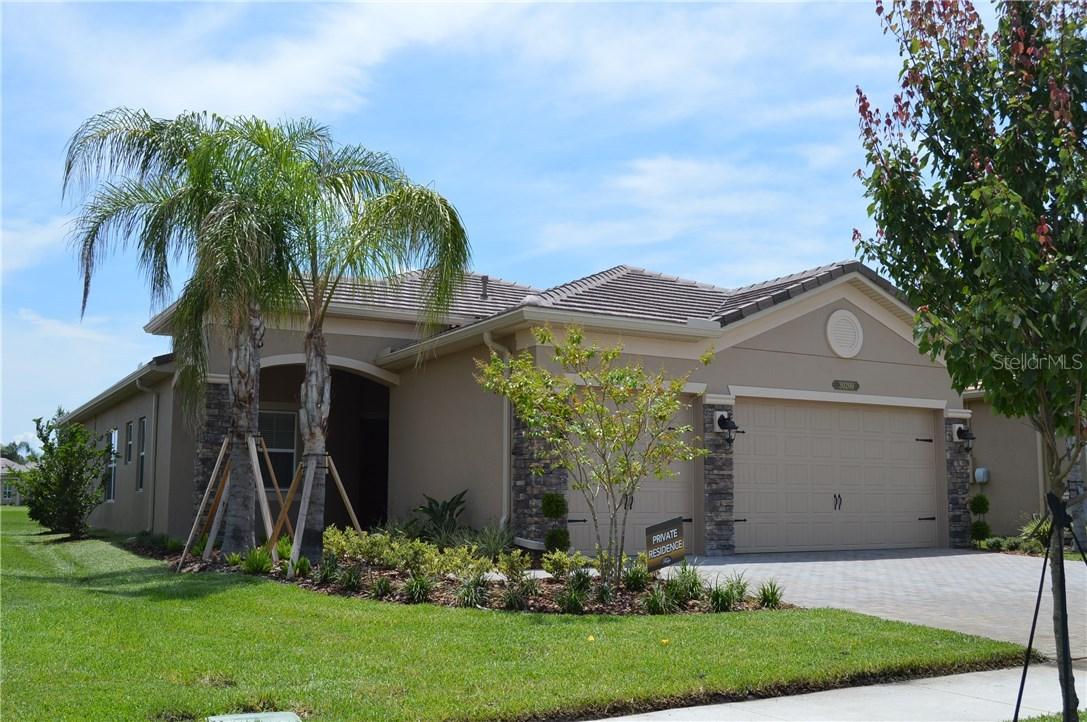 30200 Southernwood Ct., Wesley Chapel, FL 33543