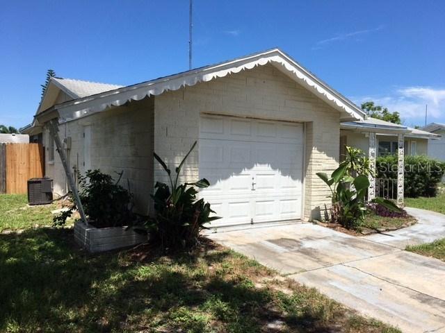 1447 Whitehall Ln., Holiday, FL 34691