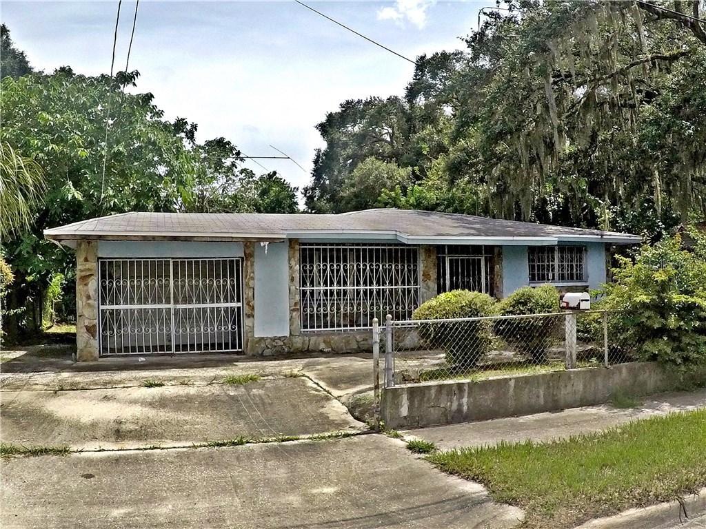 3905 E Osborne Ave., Tampa, FL 33610