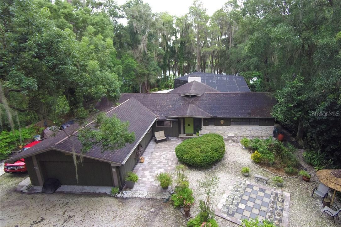 18307 Tomlinson Dr., Lutz, FL 33549