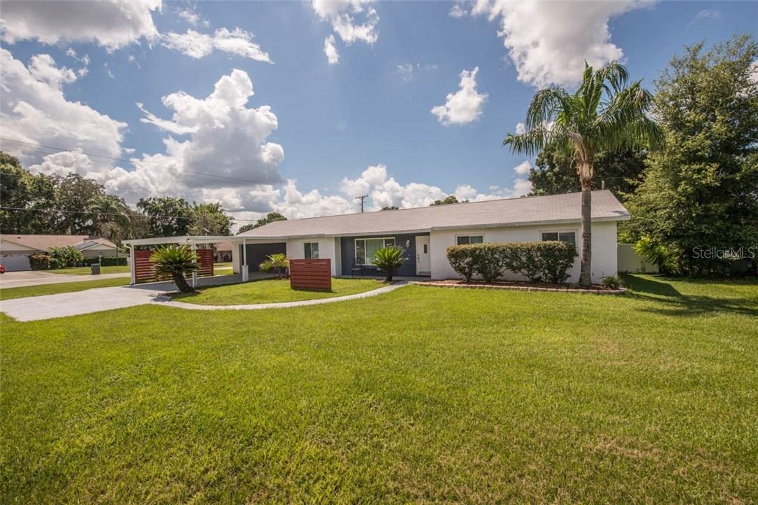 811 Dewolf Rd., Brandon, FL 33511