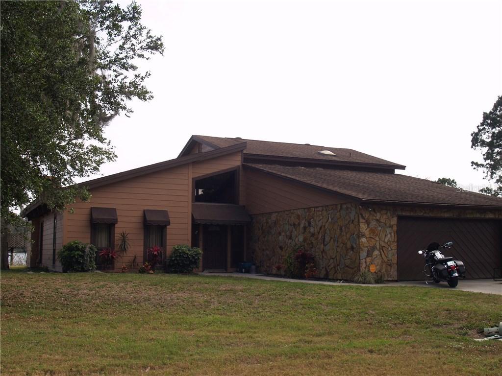 1806 Rebecca Rd., Lutz, FL 33548