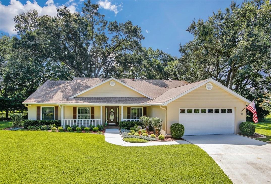 2627 Durant Oaks Dr., Valrico, FL 33596