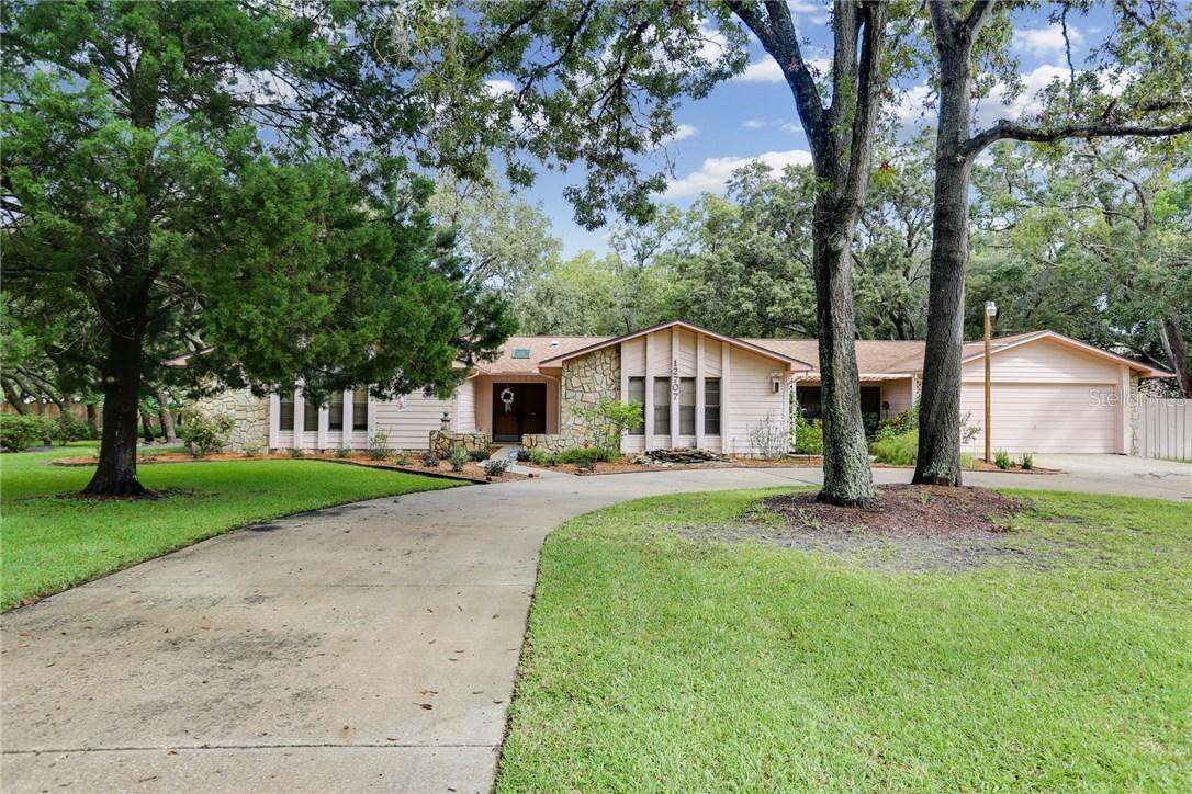 12707 Oak Tree Dr., Hudson, FL 34667
