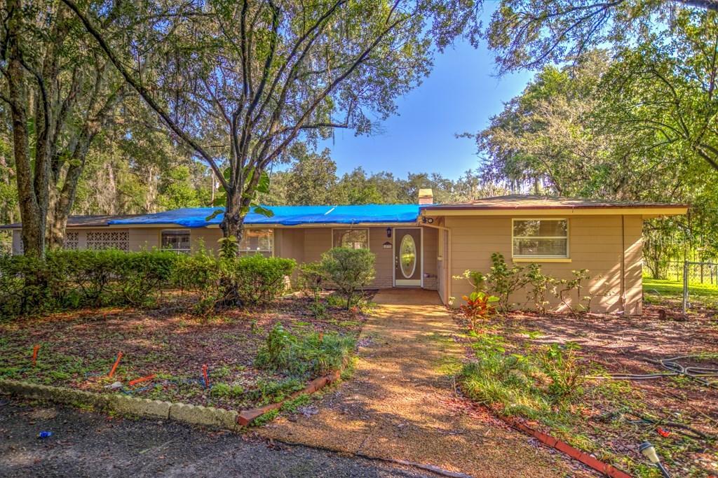 4532 Lithia Springs Rd., Lithia, FL 33547