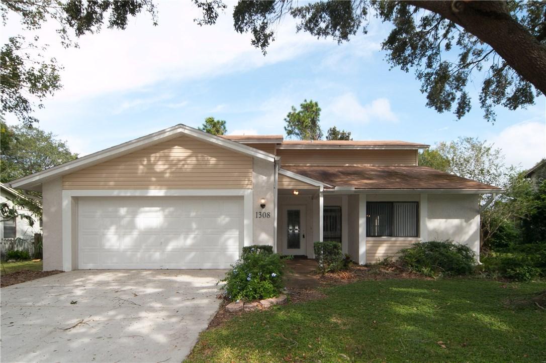 1308 Holleman Dr., Valrico, FL 33596