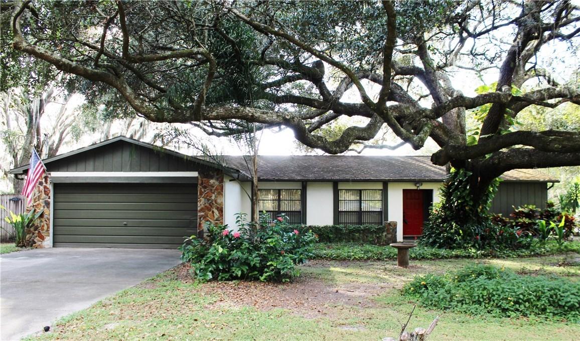 15428 N 15th St., Lutz, FL 33549