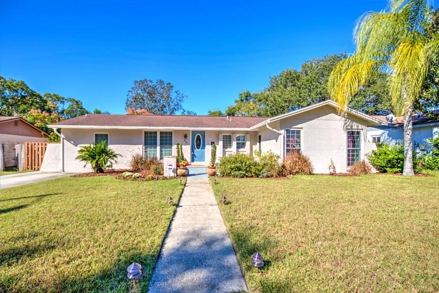 438 Bonnie View Dr., Valrico, FL 33594