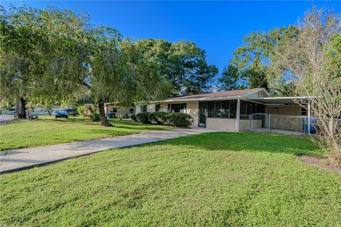 1304 3rd Ave., Ruskin, FL 33570