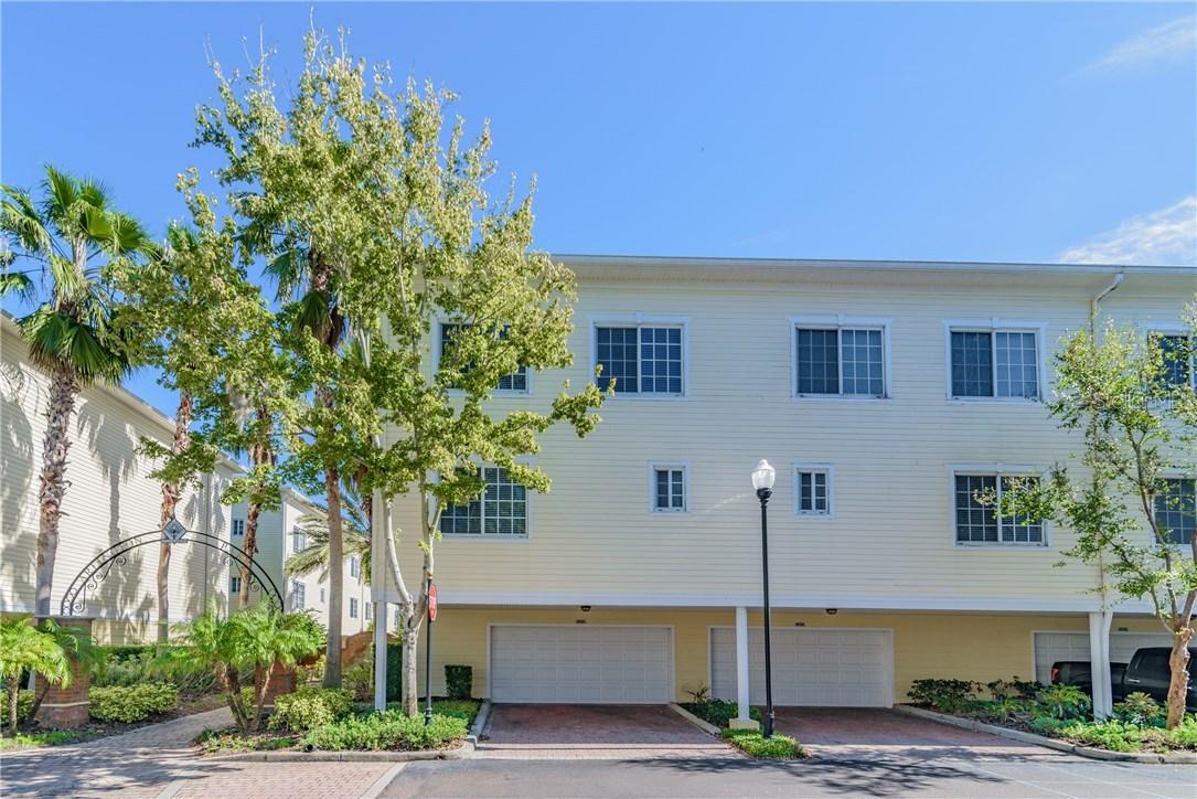 9757 Meadow Field Cir., Tampa, FL 33626