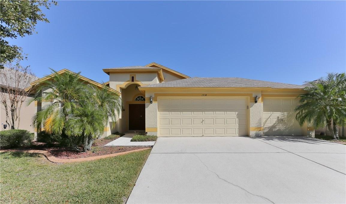 1934 Folkstone Pl., Wesley Chapel, FL 33543