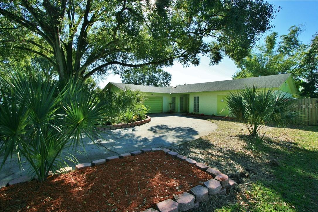 613 Barkfield St., Brandon, FL 33511