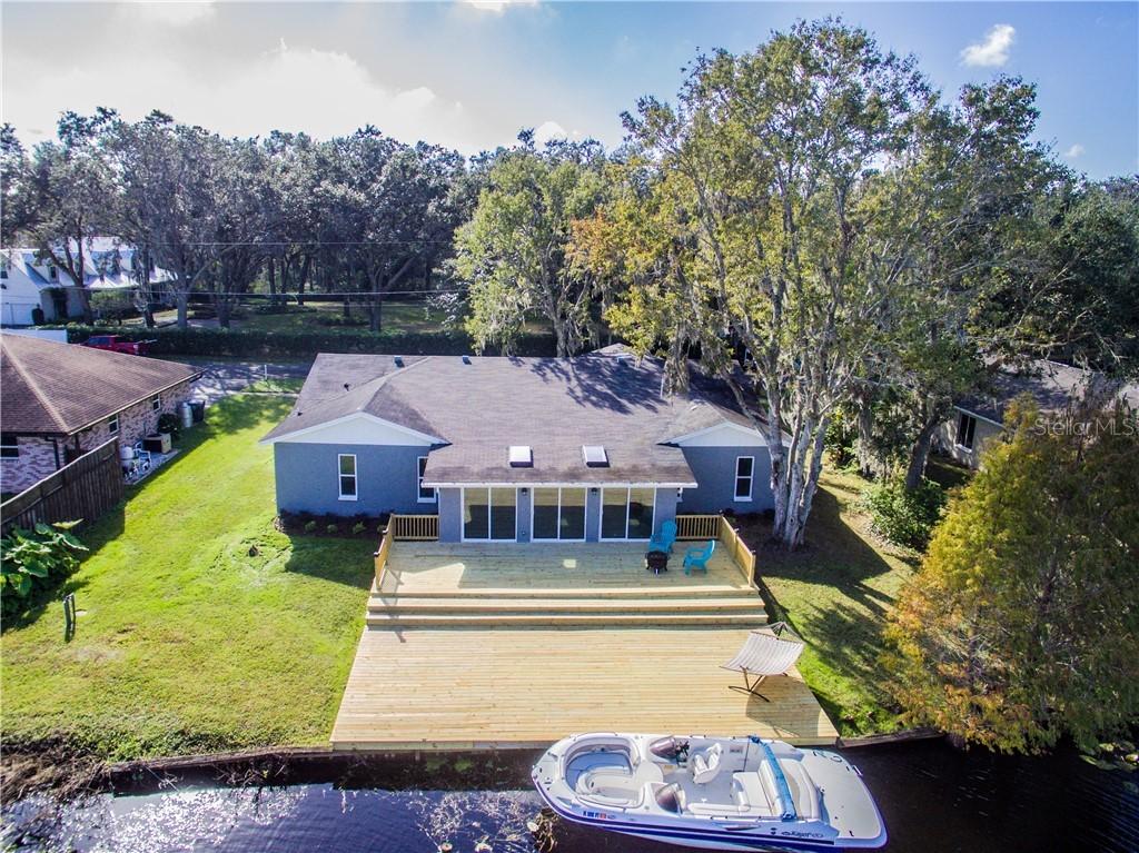 811 Lorena Rd., Lutz, FL 33548