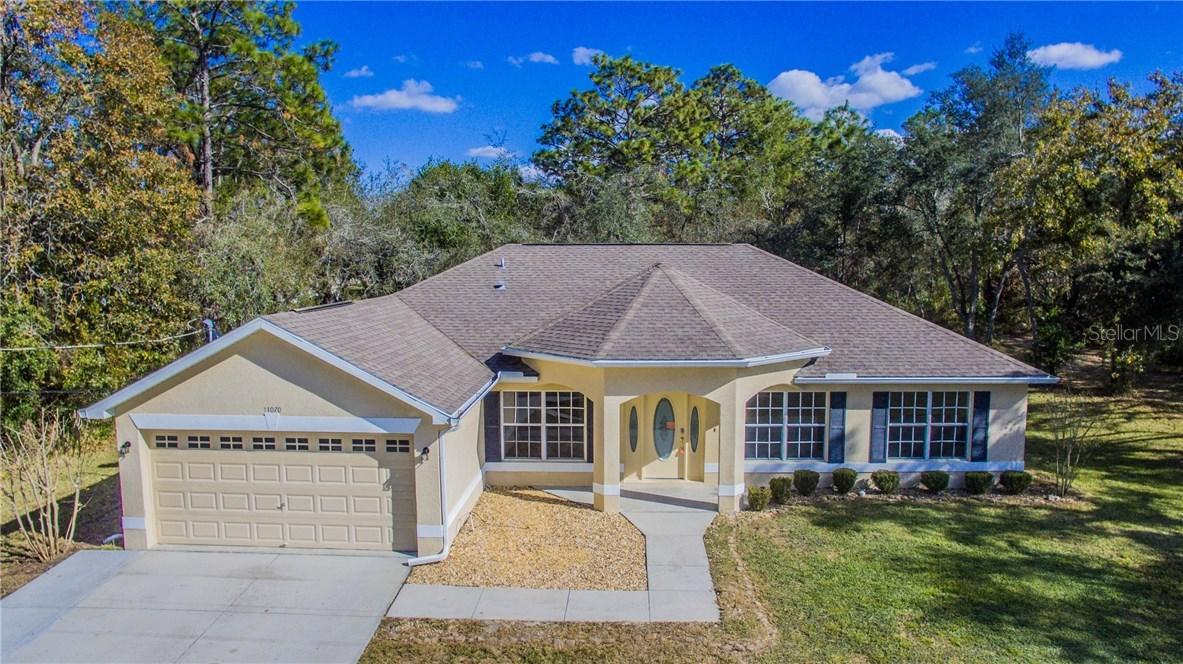 11070 Mexican Canary Ave., Weeki Wachee, FL 34614