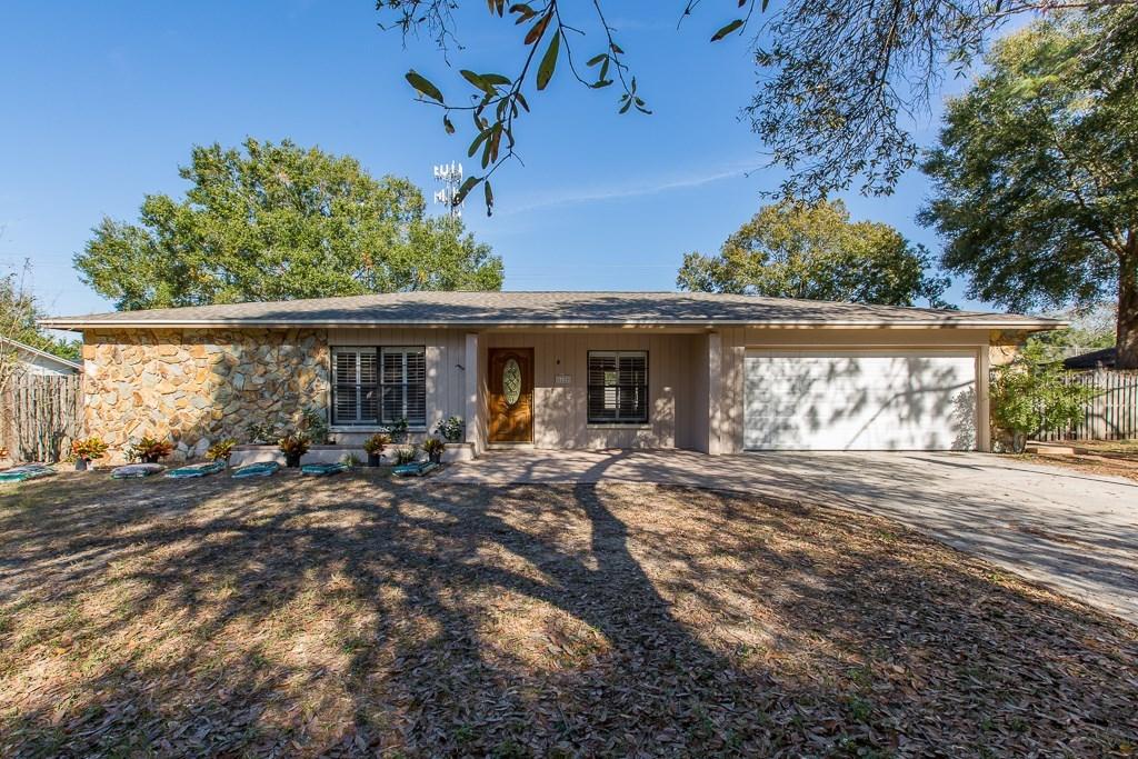 6620 Jennifer Dr., Temple Terrace, FL 33617