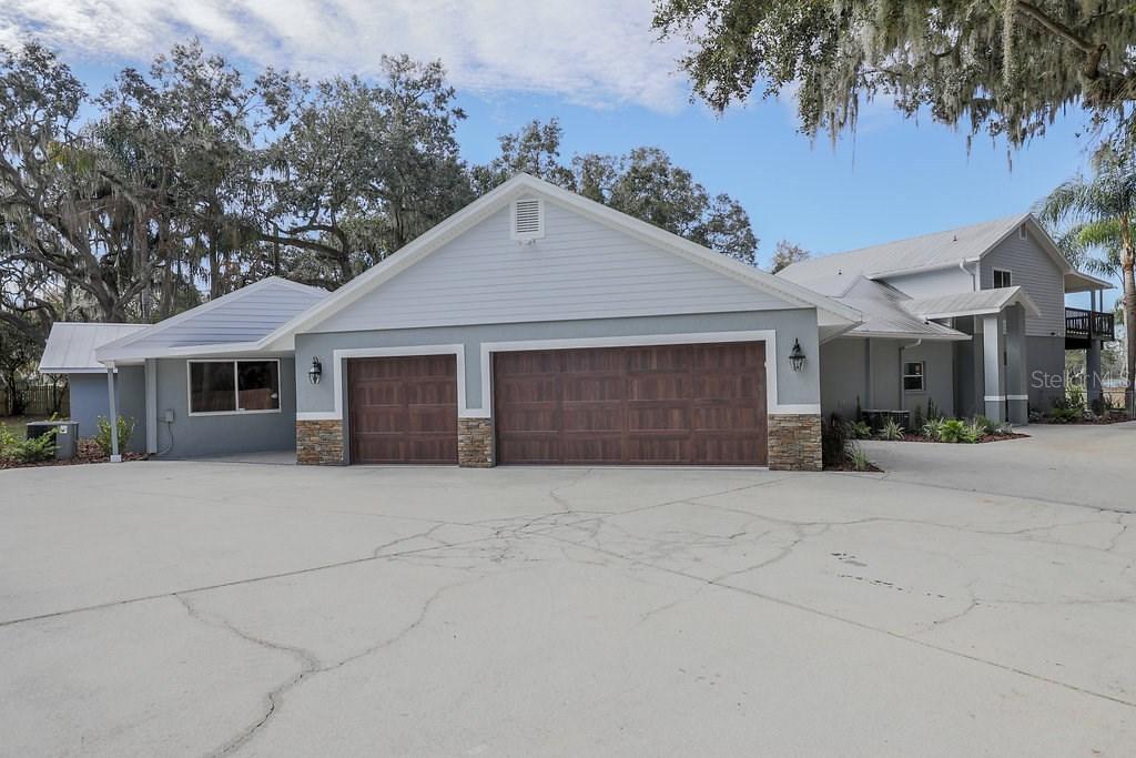 506 Lakewood Dr., Brandon, FL 33510