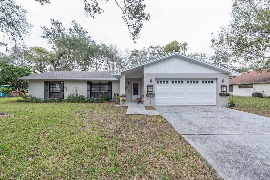 2404 Regal Dr., Lutz, FL 33549
