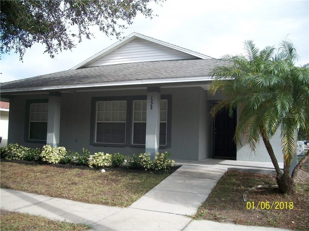 1328 Bayou Pass Dr., Ruskin, FL 33570