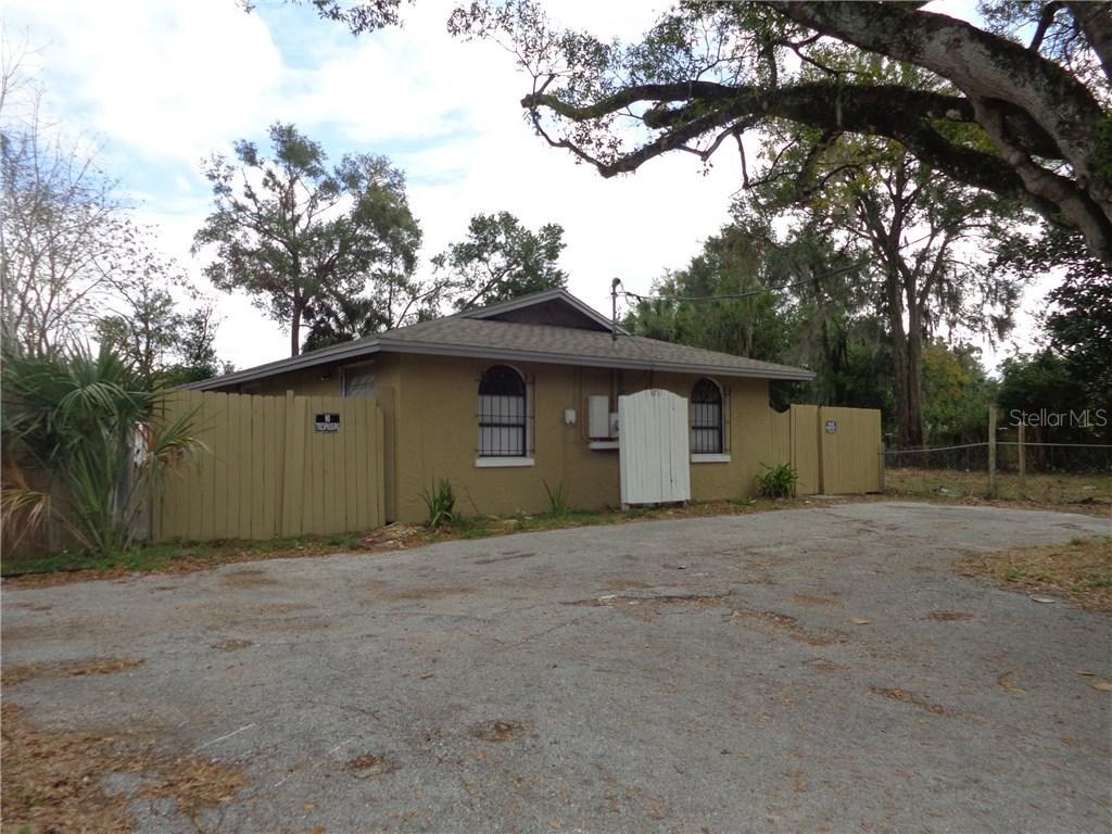 8711 N 12th St., Tampa, FL 33604