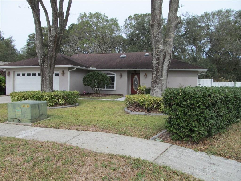 17823 Cranbrook Dr., Lutz, FL 33549