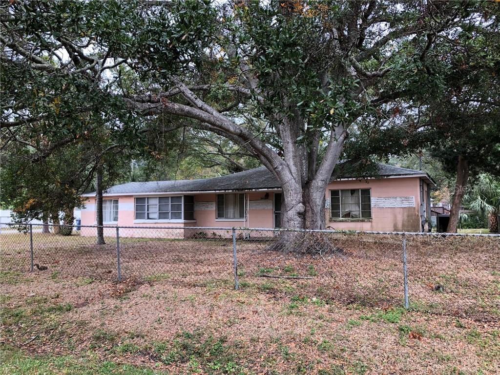 2811 Sanders Dr., Tampa, FL 33611