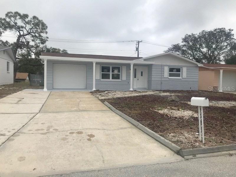4137 Pinefield Ave., Holiday, FL 34691