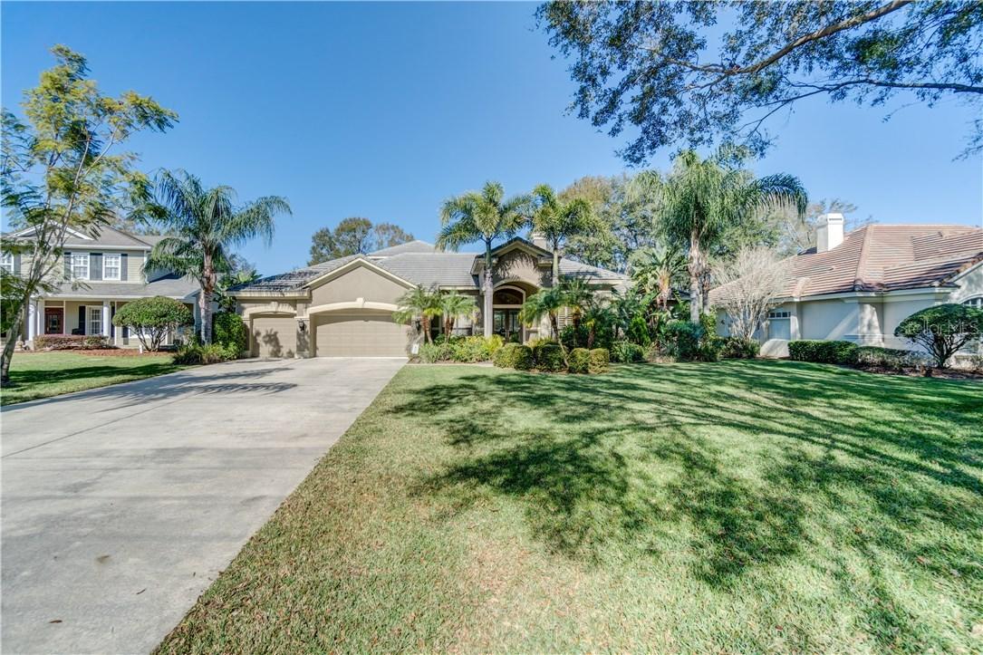 1204 Oxbridge Dr., Lutz, FL 33549