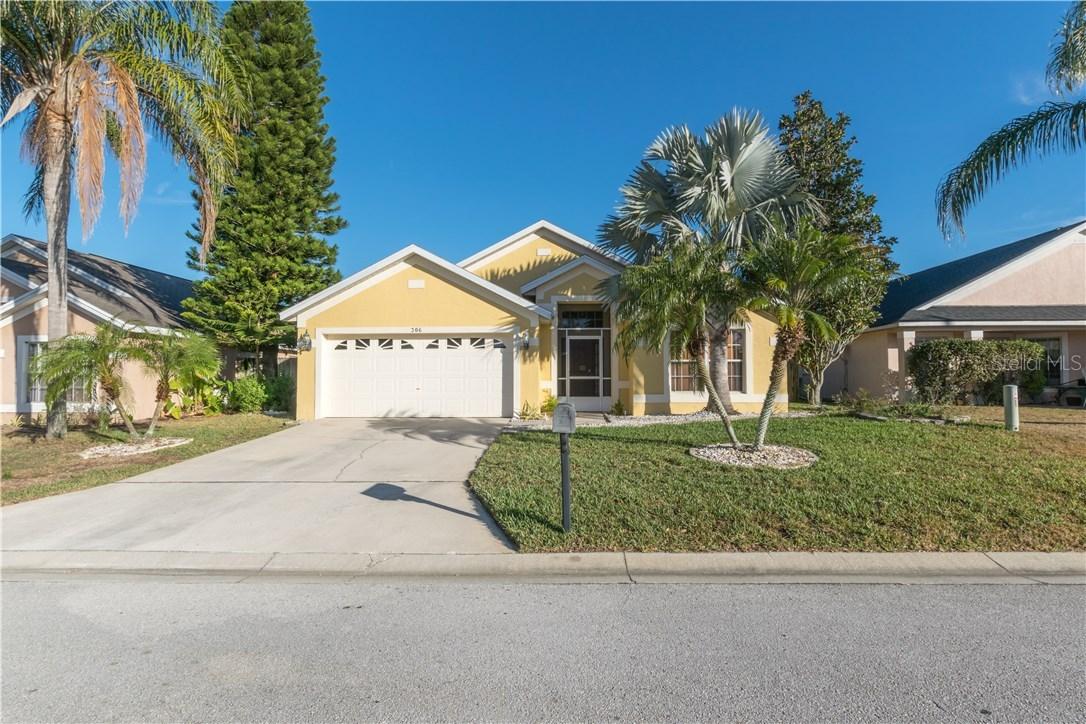 306 Prince Charles Dr., Davenport, FL 33837