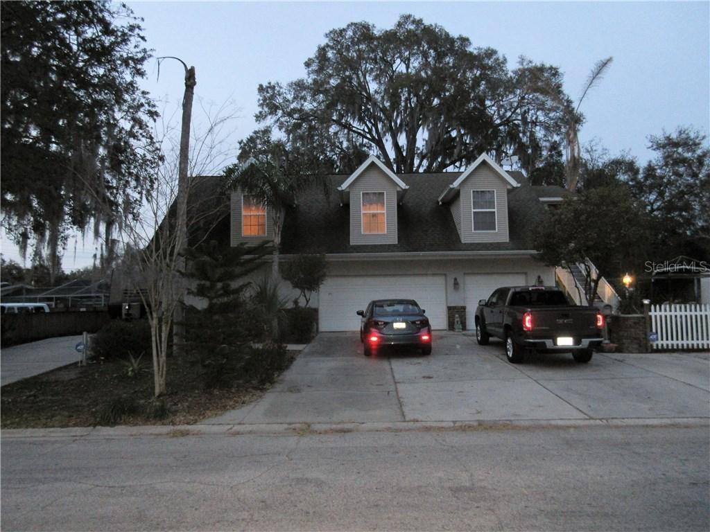 912 Edgedale Cir., Brandon, FL 33510