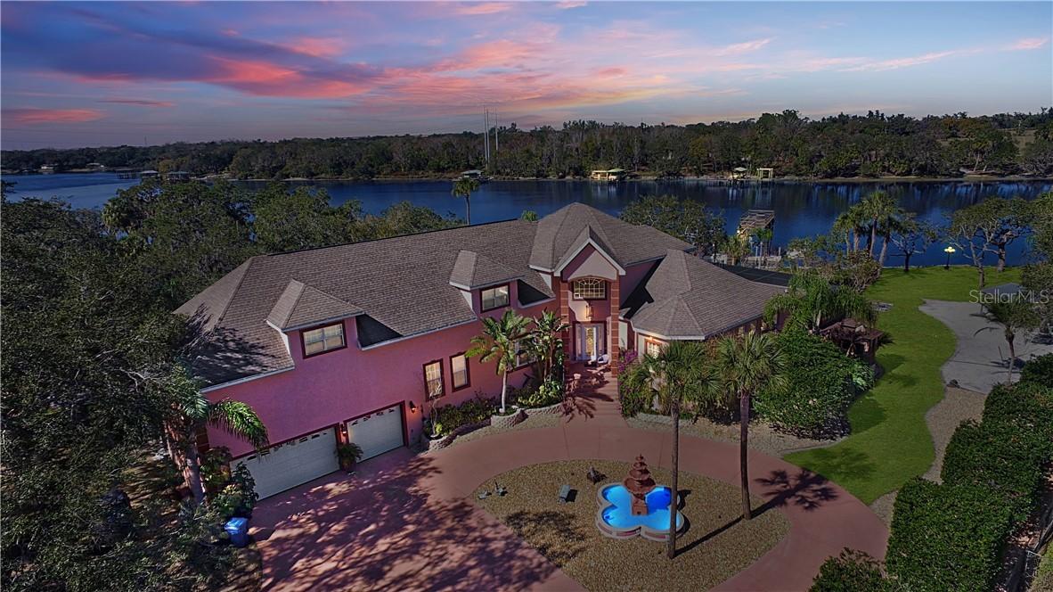 8811 Mathog Rd., Riverview, FL 33578