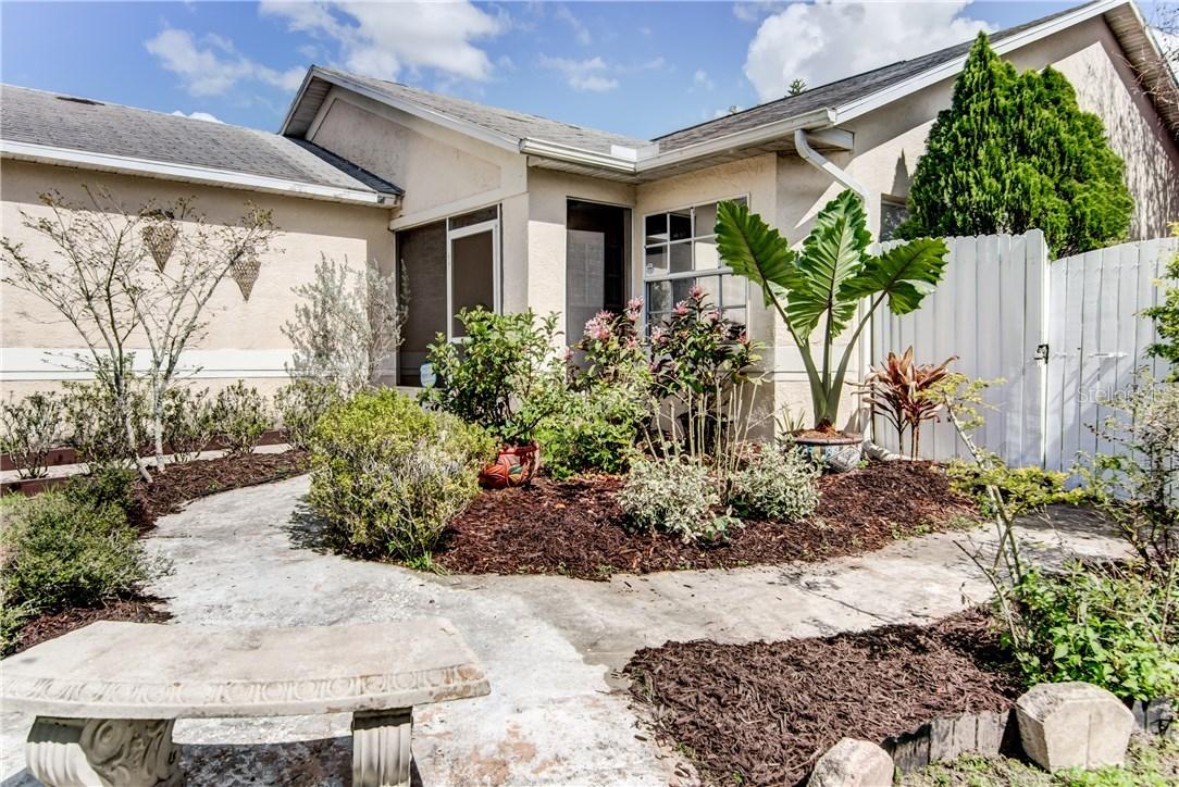 1441 Mohrlake Dr., Brandon, FL 33511