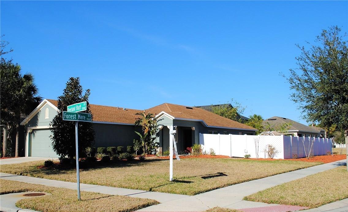 8328 Deerland Bluff Dr., Riverview, FL 33578