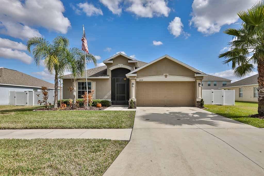 2424 Dakota Rock Dr., Ruskin, FL 33570
