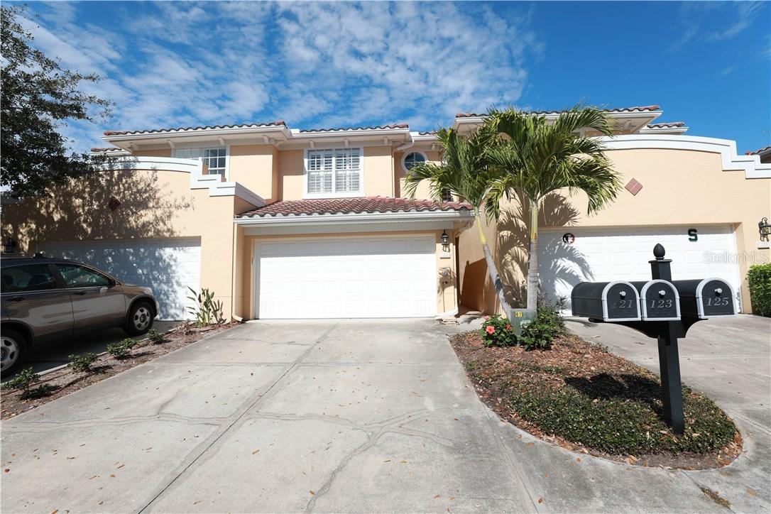 123 Valencia Cir., St Petersburg, FL 33716