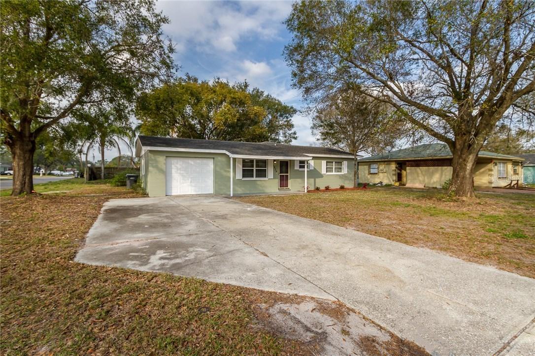 1536 Dolphin Dr., Lakeland, FL 33801