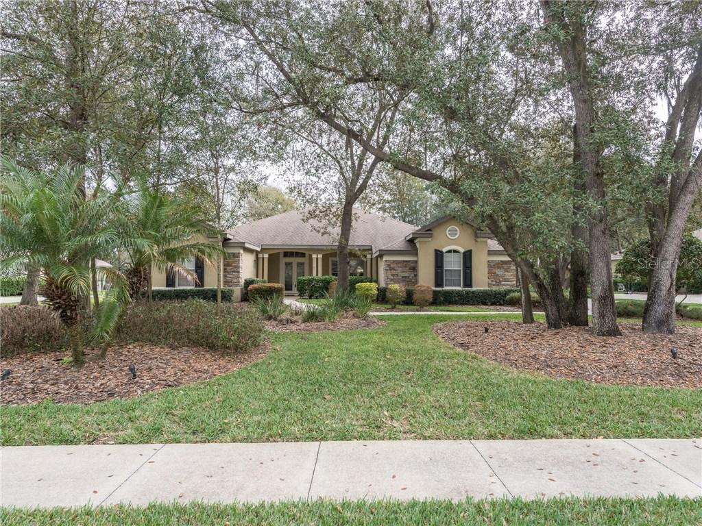6122 Kingbird Manor Dr., Lithia, FL 33547