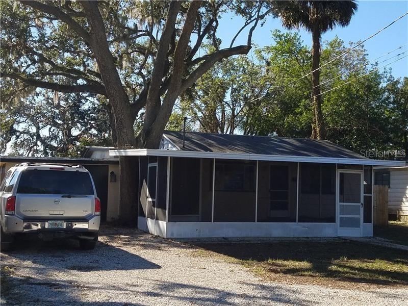 1310 Osceola Ave., Tavares, FL 32778