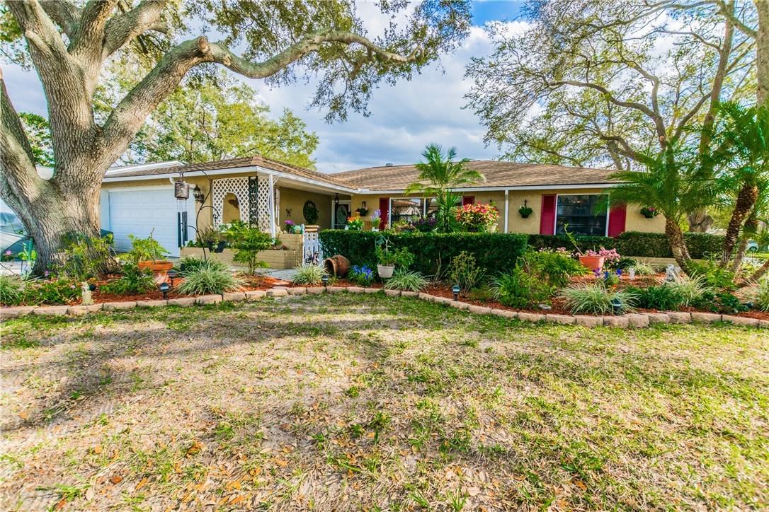 6134 Staunton Dr., Holiday, FL 34690