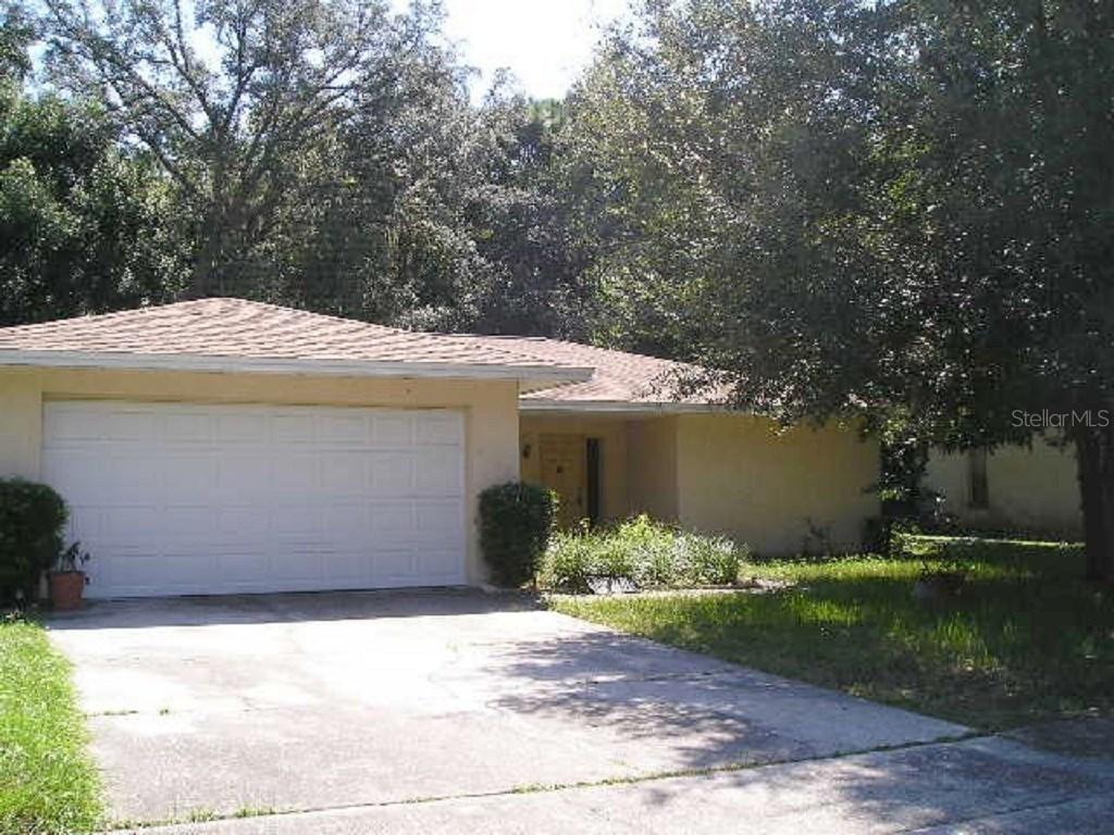 17511 Cranbrook Dr., Lutz, FL 33549