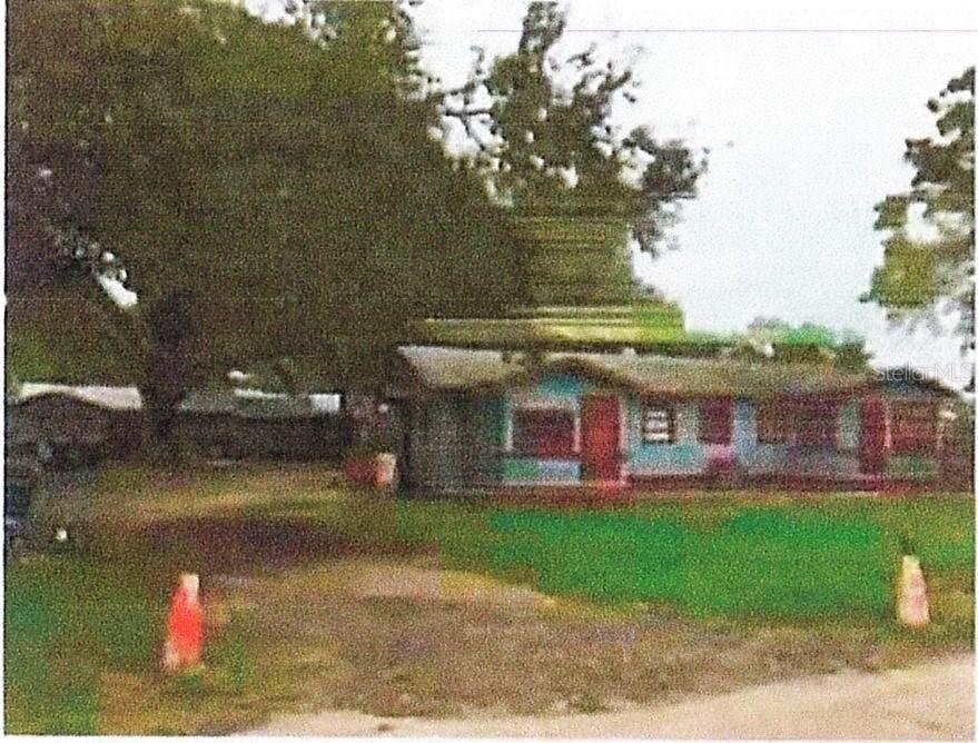 4201 W Woodlawn Ave., Tampa, FL 33614