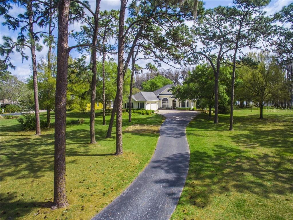 6422 Wisteria Loop, Land O Lakes, FL 34638