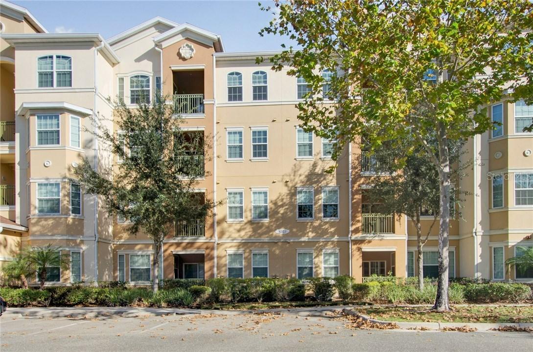 8525 Hidden River Pkwy. #405, Tampa, FL 33637