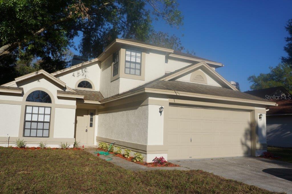 1621 Spinningwheel Dr., Lutz, FL 33559